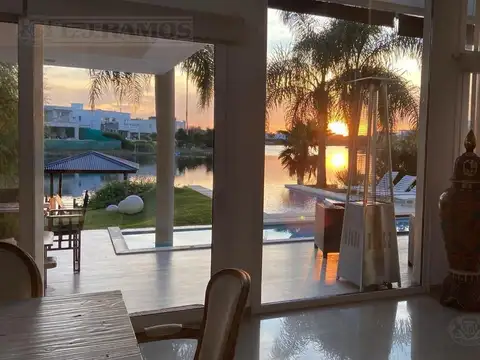 Los Lagos, lote laguna