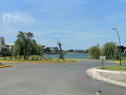 Terreno en Venta de 677,0 m2