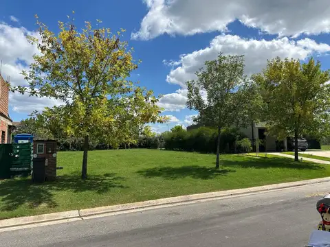 LOTE EN VENTA FINANCIADO - ARAUCARIAS PUERTOS DEL LAGO
