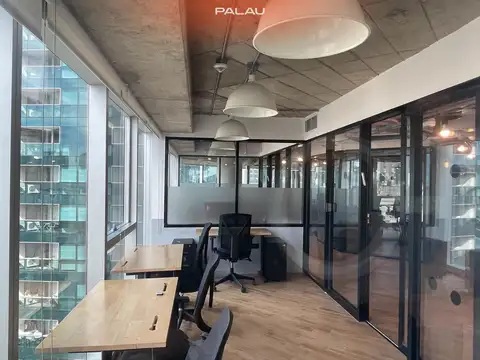 Amoblada -Excelente oficina de 500m2 dividida con 4 cocheras