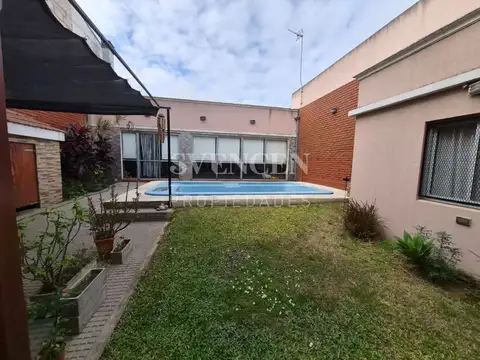 Casa  en Venta en Villa La Florida, Quilmes, G.B.A. Zona Sur
