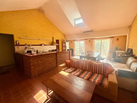 CASA 3 AMB CON TERRAZA TALLER Y LOCAL BECCAR