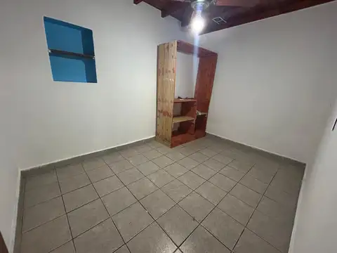 Depto Tipo Casa en Alquiler en Munro, $ 890.000