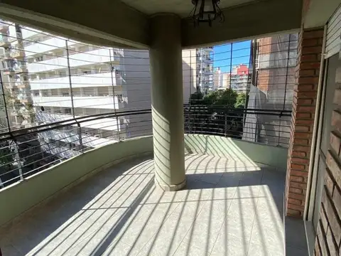 Alquier depto 2 dormitorios con cochera opcional (+$120.000)