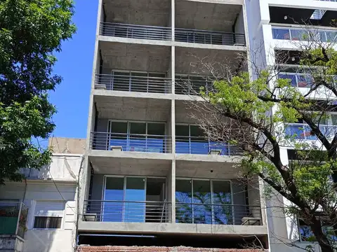 Palermo - Venta  Local Comercial 107 m2  Varios destinos! Desnivel y Patio  financiación!