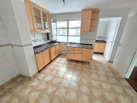 Departamento 4 ambientes con 2 baños