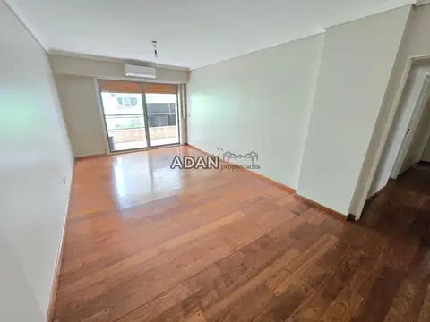 Depto de 4 Ambientes con 2 Cocheras Fijas a m de Av del Libertador