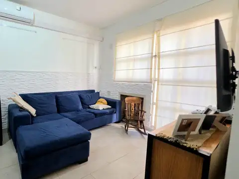 Depto Tipo Casa en Venta en Villa General Mitre, USD 220.000