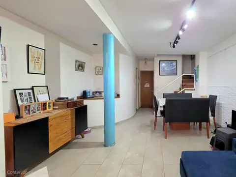 Depto Tipo Casa en Venta con 1 cocheras