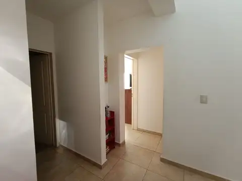 Casa 8 ambientes con 3 baños