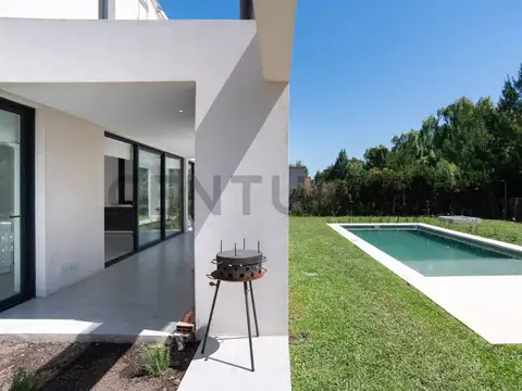 Casas en venta Barrio Cerrado La Cándida