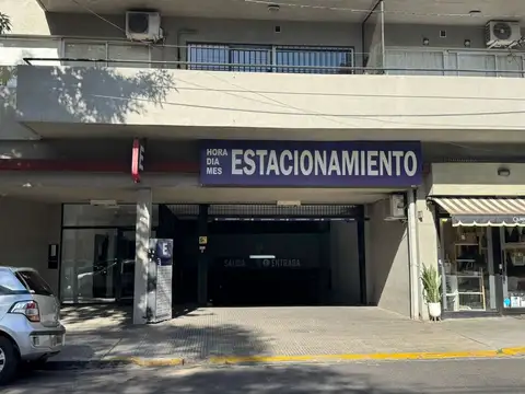 Cochera en Venta en Almagro, CABA