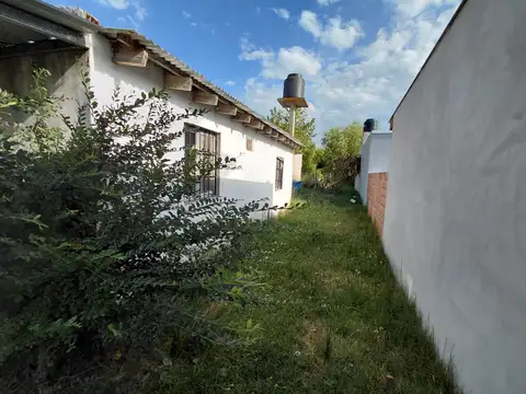 Casa 3 ambientes con 1 baño