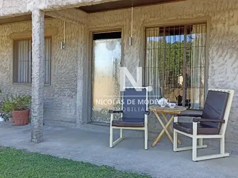 Casa 5 ambientes con 2 baños