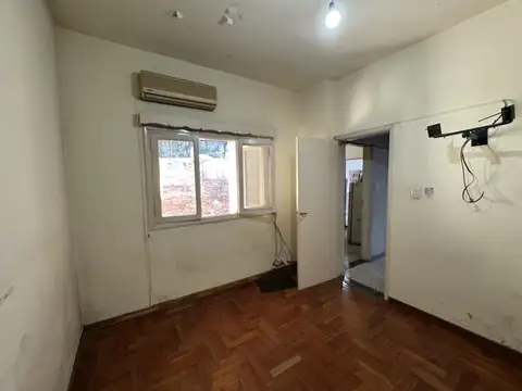 DOS VIVIENDAS CON PATIO, TERRAZA Y GALPÓN EN PH EN BLOCK