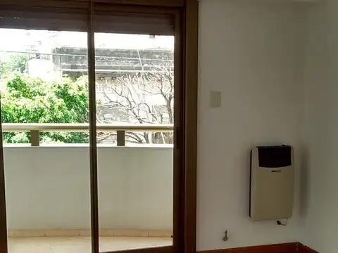 Departamento en Venta en Centro calle 13, USD 98.000