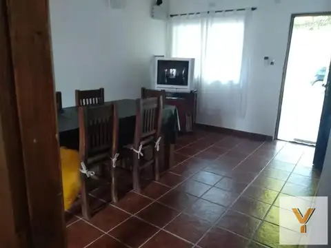 Depto Tipo Casa en Venta 8 años