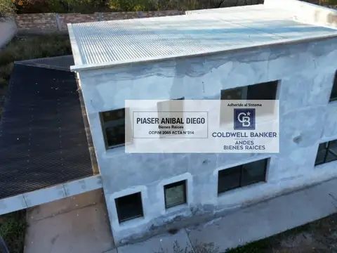 Casa 5 ambientes con 2 baños