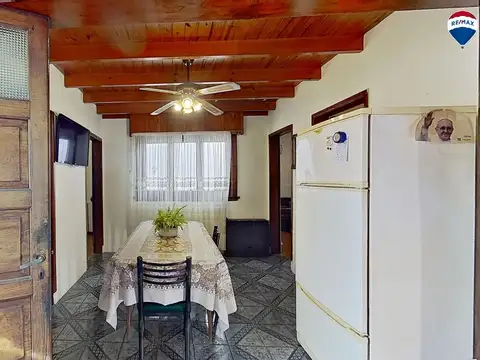 Casa 3 ambientes con 1 baño
