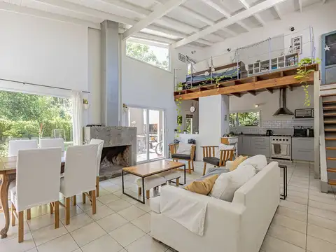 VENTA CASA 3AMB BELLA VISTA BARRIO LA FRIZIA