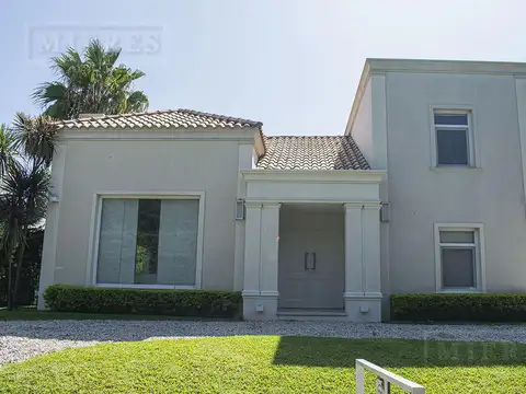 Casa en Alquiler de 4 dormitorios