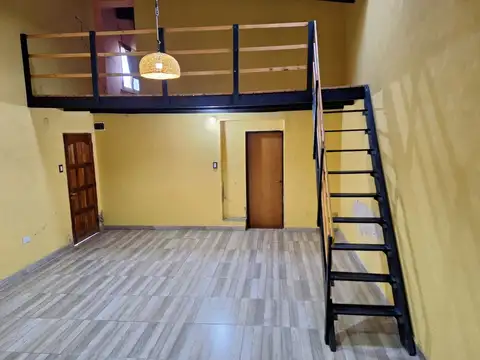 Casa 6 ambientes con 1 baño