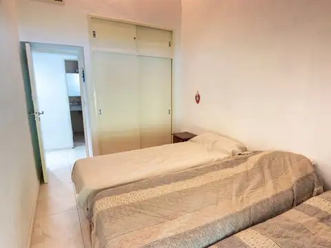 CASA en venta 5 amb + dep en LOS CARDALES C CLUB