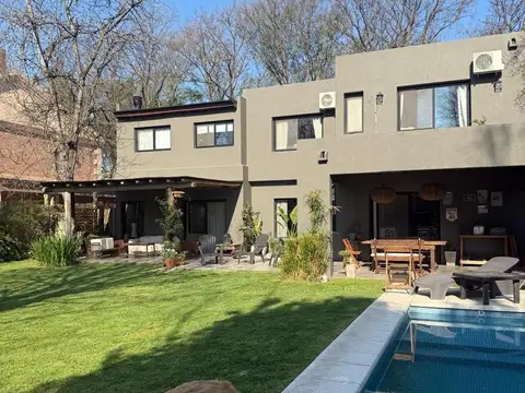 Casa en Alquiler Temporal de 4 dormitorios