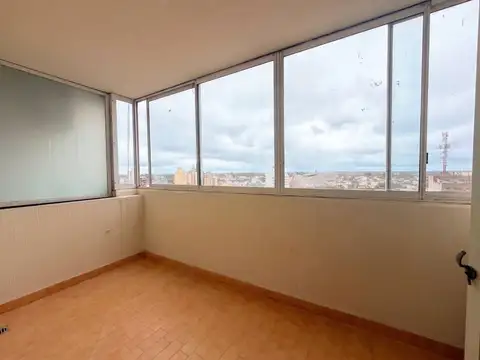 Departamento 8 ambientes con 3 baños