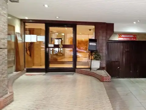 ALQUILER COCHERA CUBIERTA 12 MESES CENTRO