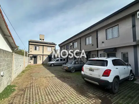 Depto Tipo Casa en Alquiler de 2 ambientes