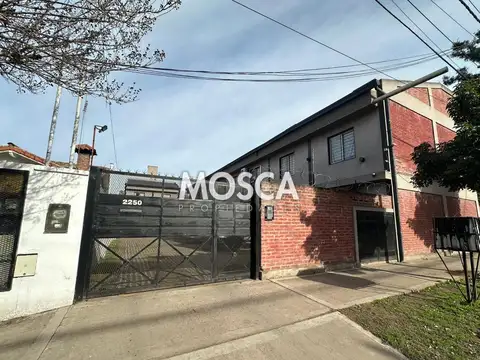 Duplex dos ambientes en alquiler La Reja centro