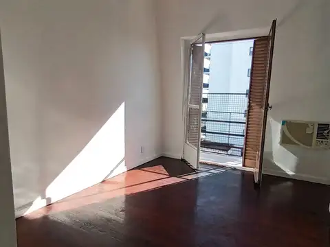 Venta Departamento San Cristobal. 2 Amb y Medio.