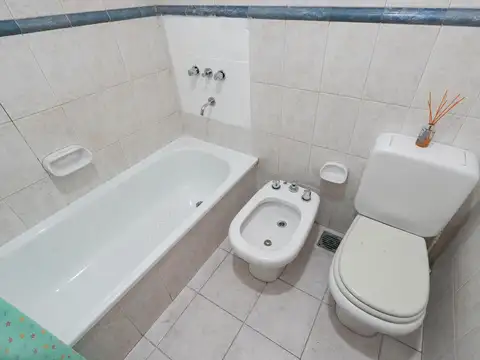Venta Duplex tipo casa en Villa Ortuzar 4 ambientes con patio y cochera