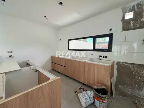 Casa en Venta en Neuquen, USD 270.000