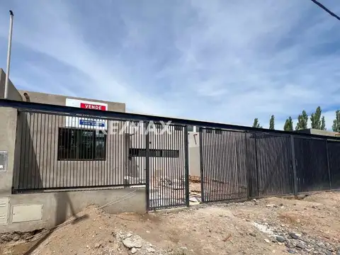 CASA EN VENTA 2 DORMITORIOS | CONFLUENCIA