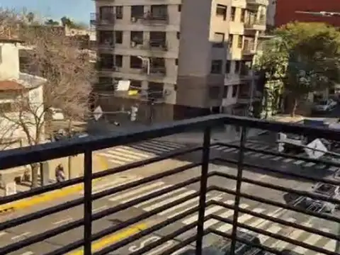 Av Directorio 2900, Piso 3