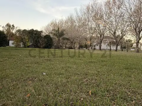 Venta lote 1.330 m²  Haras del Sur I La Plata con escritura