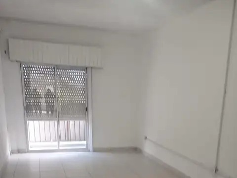 Departamento en Alquiler en Loma Hermosa, $ 500.000