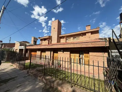 Casa en Alquiler de 3 dormitorios