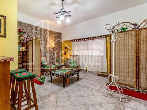 Casa en Venta con 1 cochera