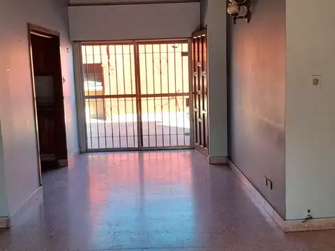 Departamento en Alquiler en Tablada, $ 800.000