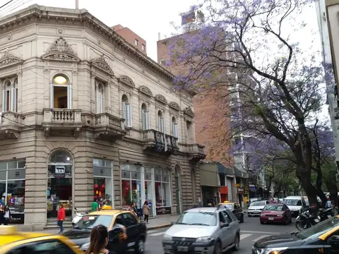 Depto Tipo Casa en Venta de 4 dormitorios