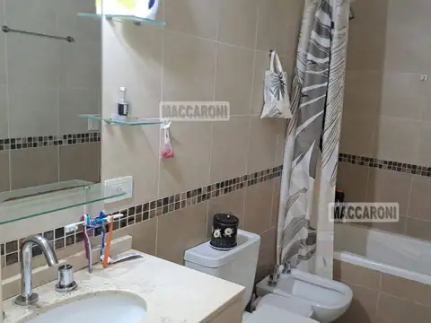 Depto Tipo Casa en Venta con 1 cocheras