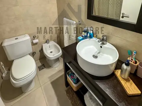 Casa 2 ambientes con 1 baño