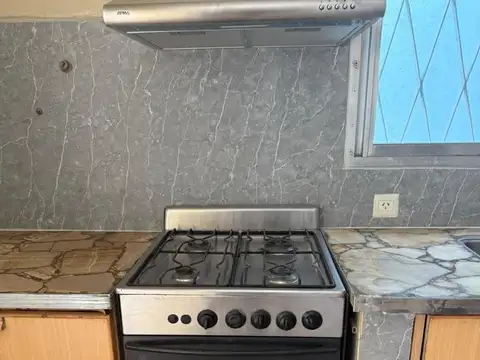 Depto Tipo Casa en Alquiler en Villa Dominico, $ 900.000