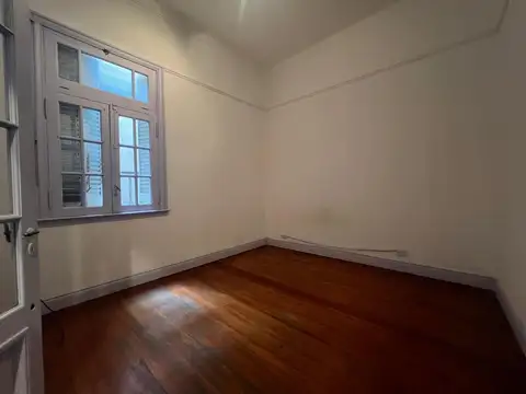 Depto Tipo Casa en Venta en Caballito, USD 100.000