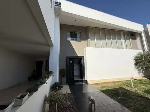 Avenida Juan B. Justo 600