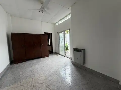 Depto Tipo Casa 4 ambientes con 1 baño
