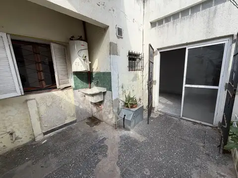 Depto Tipo Casa en Venta 40 años